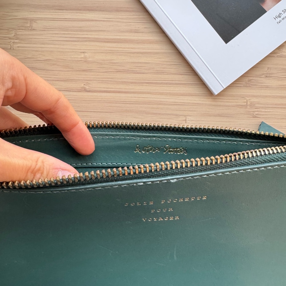 Jolie Pochette Pour Voyager Leather Clutch Bag From & Other Stories View 4